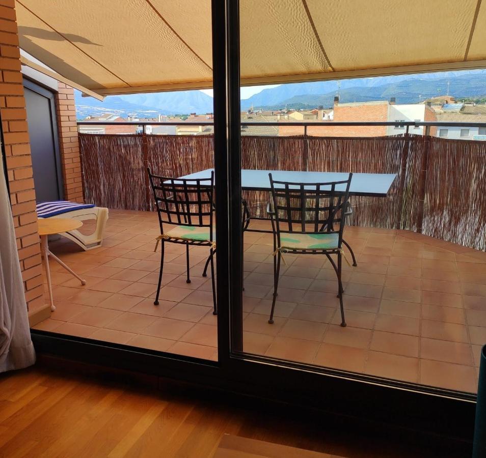 Апартаменты Acogedor Atico Duplex En Тремп Экстерьер фото